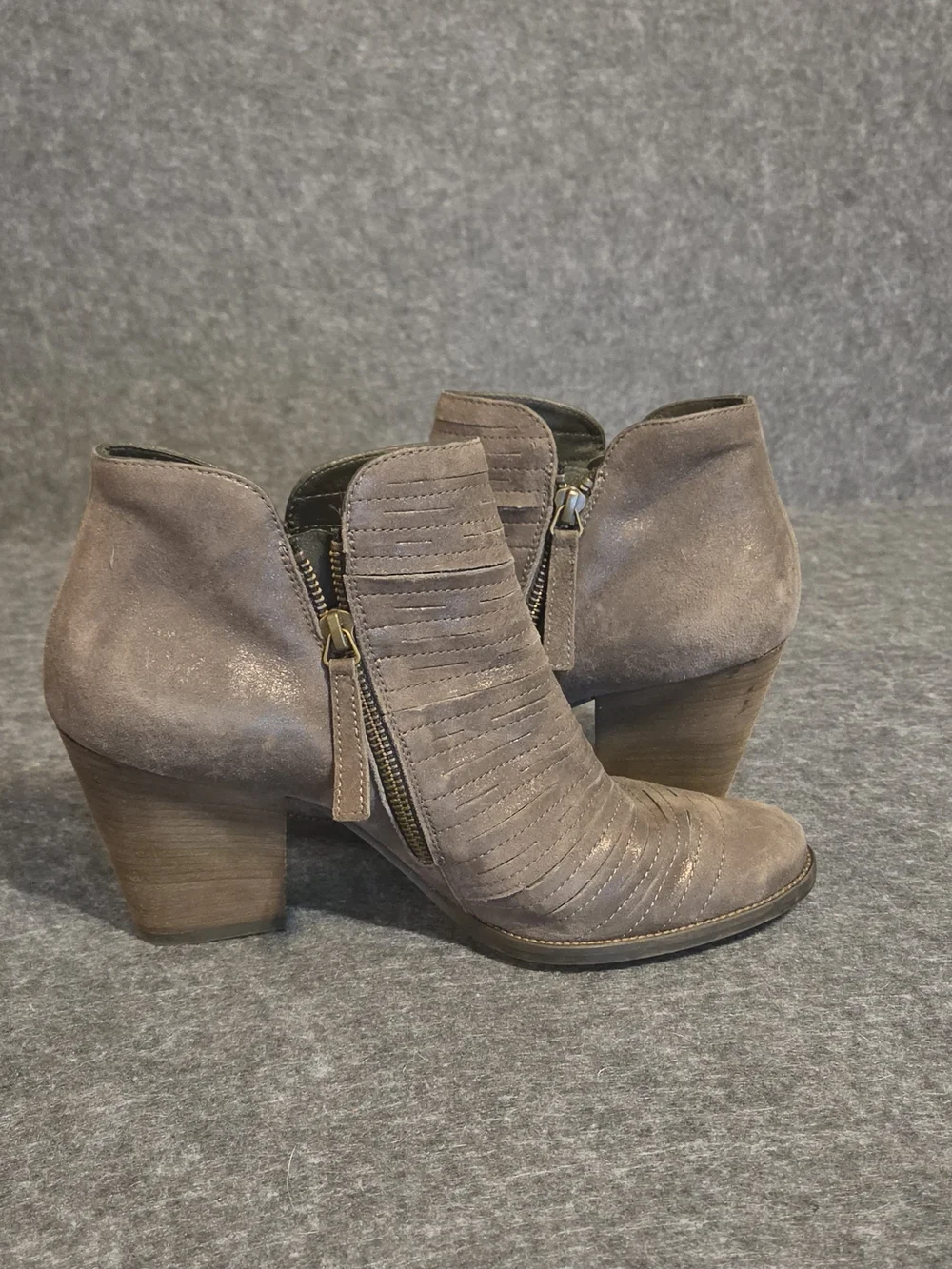 Paul Green Malibu Sliced Metallic Taupe Ankle Bootie 7M